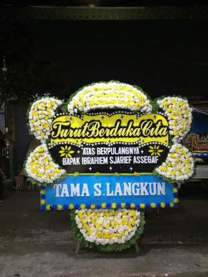 Papan Bunga Duka di Karangawen